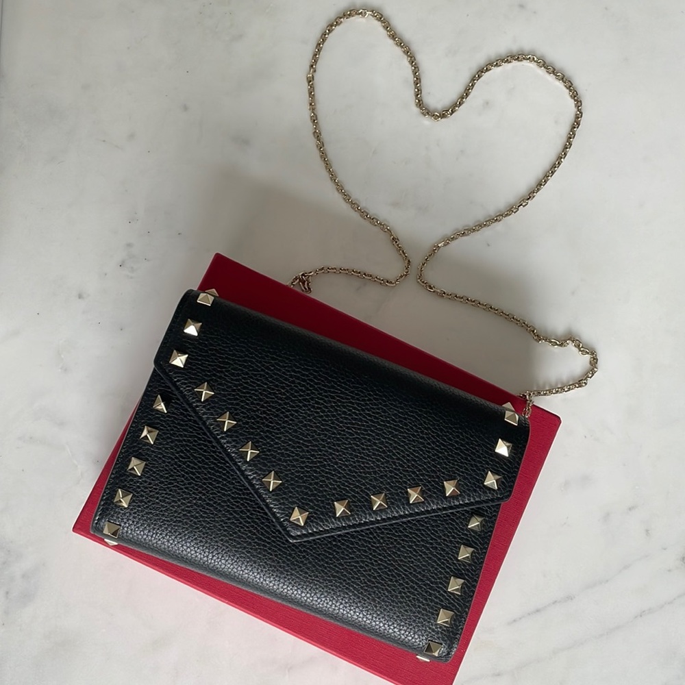 Valentino Garavani Rockstud Leather Wallet-On-Chain-Black - Picture 1 of 11
